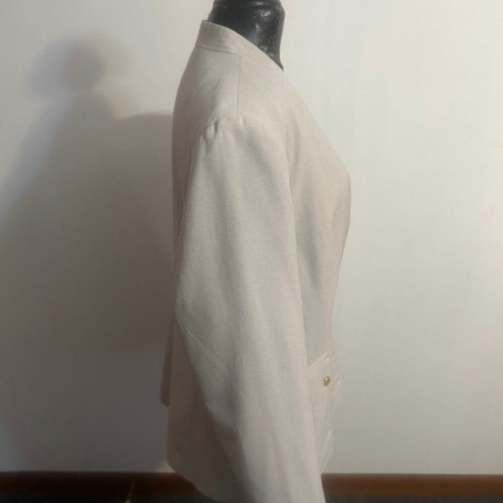 John Meyer Cream 1 button V-neck blazer, size 16 - Picture 4 of 6